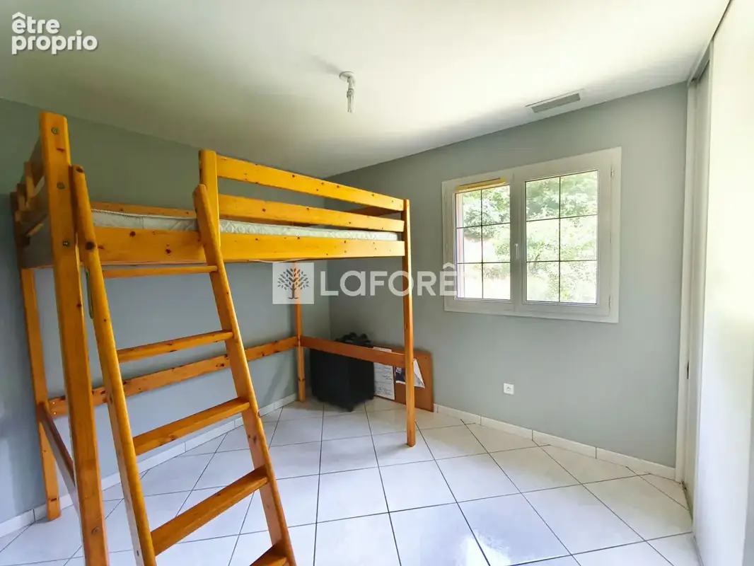 Maison de plain-pied à Reynès avec terrain - photo 11