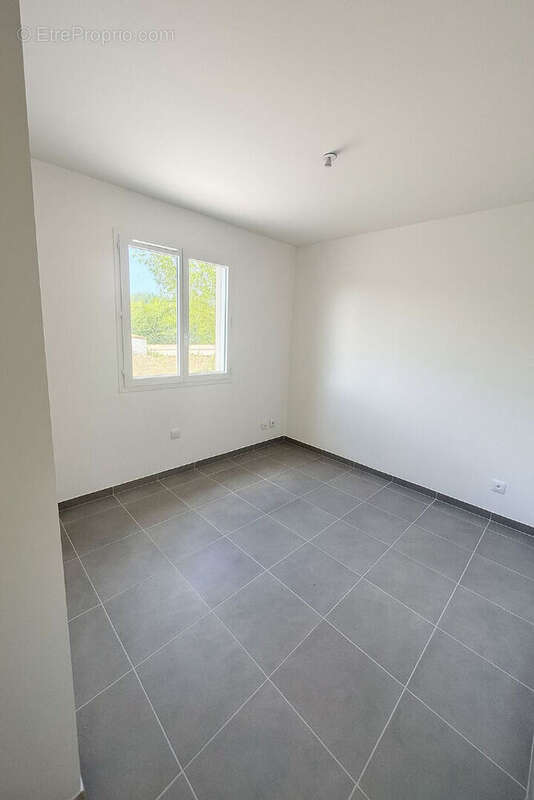Maison 86m² à pradons - photo 3