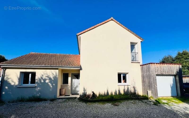 Maison à CHATELLERAULT
