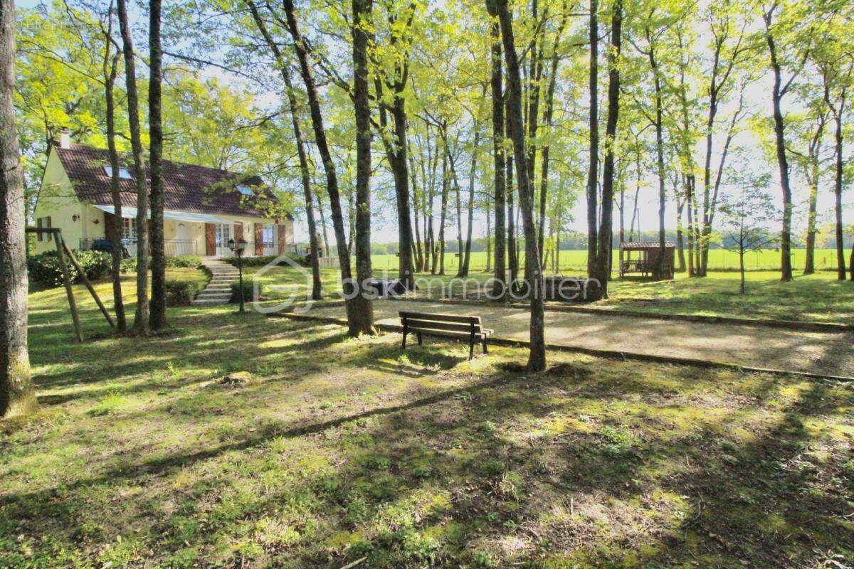 Maison à SAINT-GERMAIN-DES-PRES