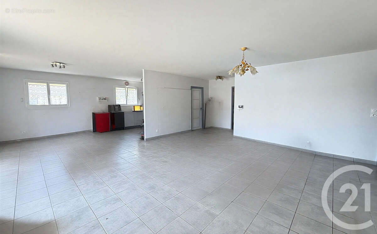 Maison 102 m² à Begles  - photo 5