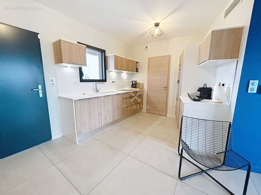 Superbe appartement une chambre - terrasse - proche centre de porto vecchio - photo 7