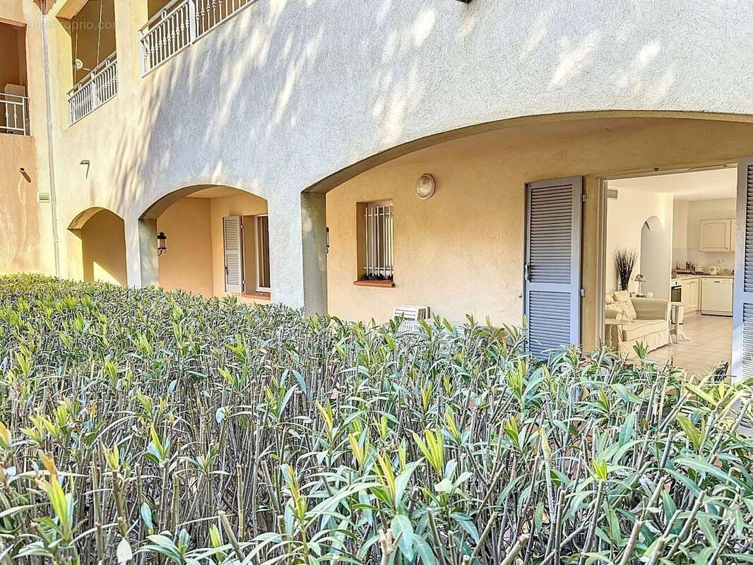 Appartement à LORGUES