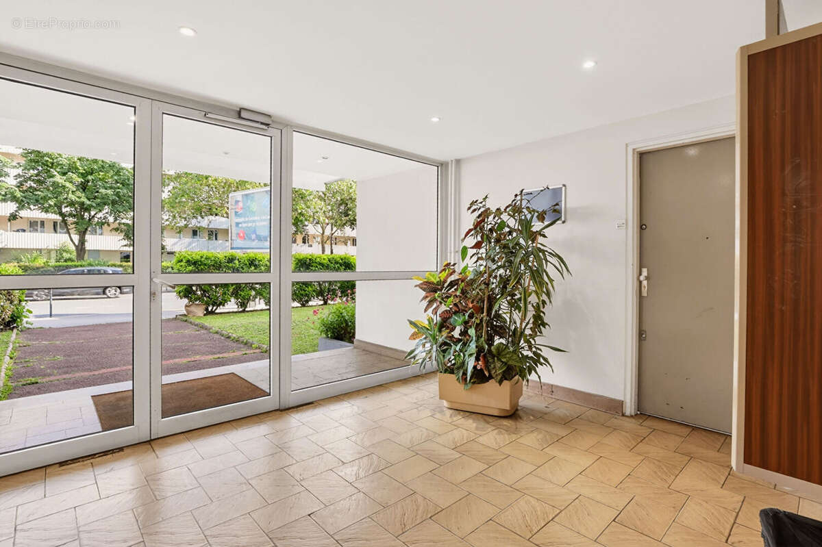 Appartement à COLOMBES