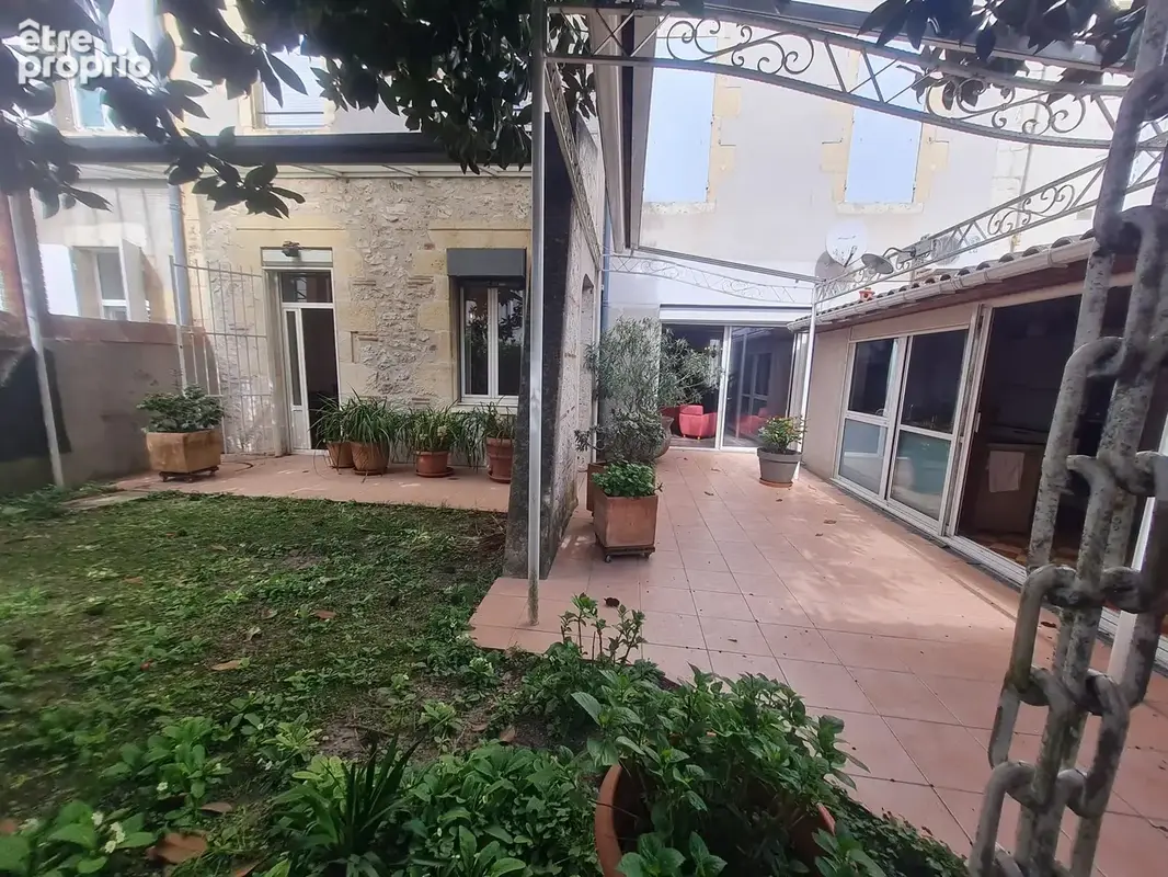 Agen - quartier prise - maison de ville 6 chambres avec jardinet et parking - photo 13