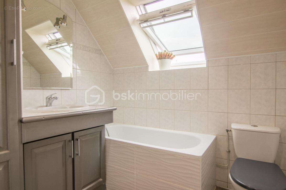 Maison à LEUVILLE-SUR-ORGE