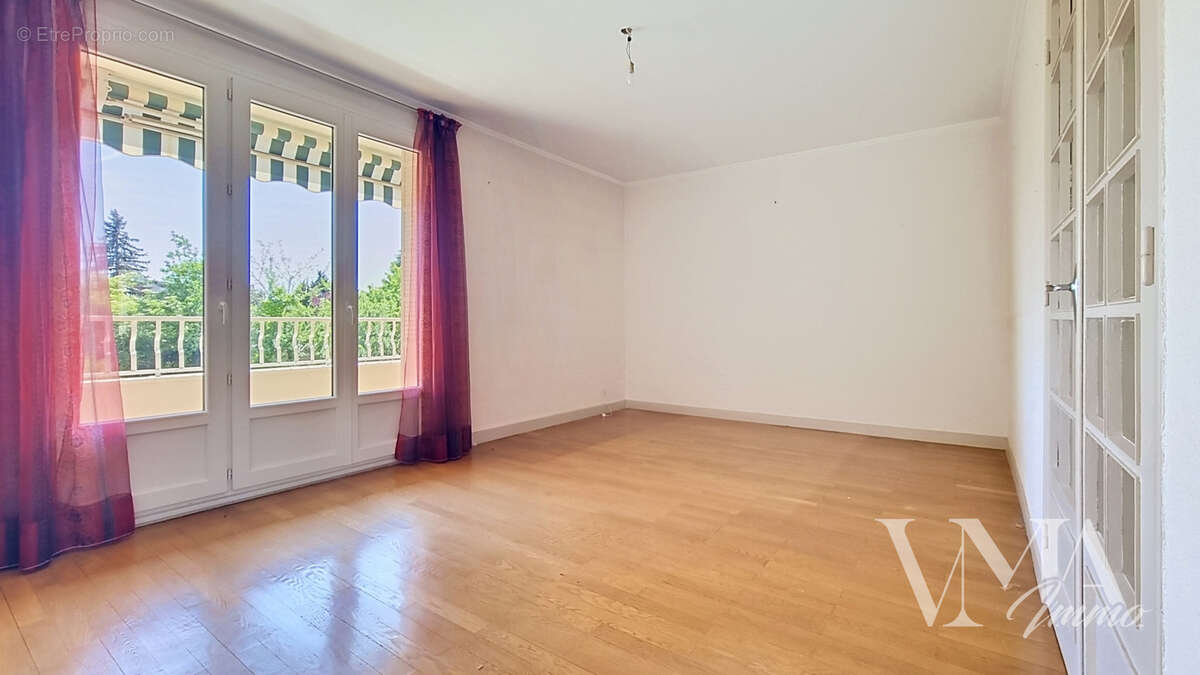 Appartement à CHAMPAGNE-AU-MONT-D'OR
