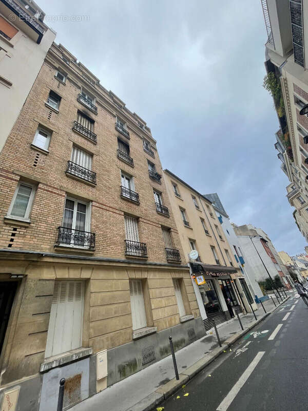 Appartement à PARIS-14E