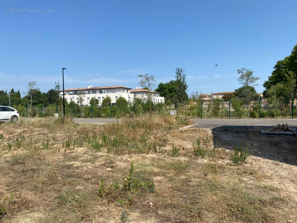 Terrain à MARGUERITTES