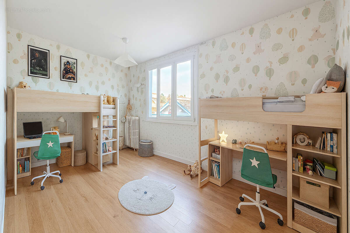 Appartement à SURESNES