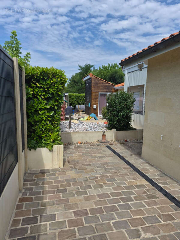 Maison individuelle de plain pied 3 pieces 73 m2 - jardin et terrasse abritee sur une parcelle de 470 m2 - photo 17
