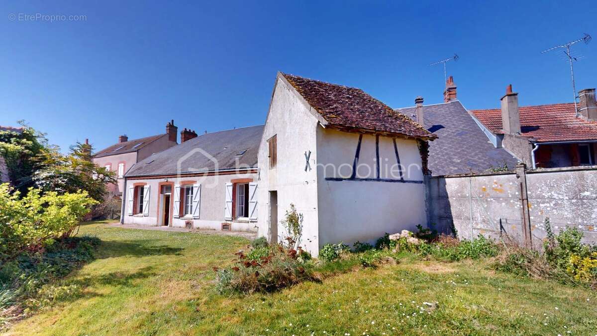 Maison à BOISCOMMUN