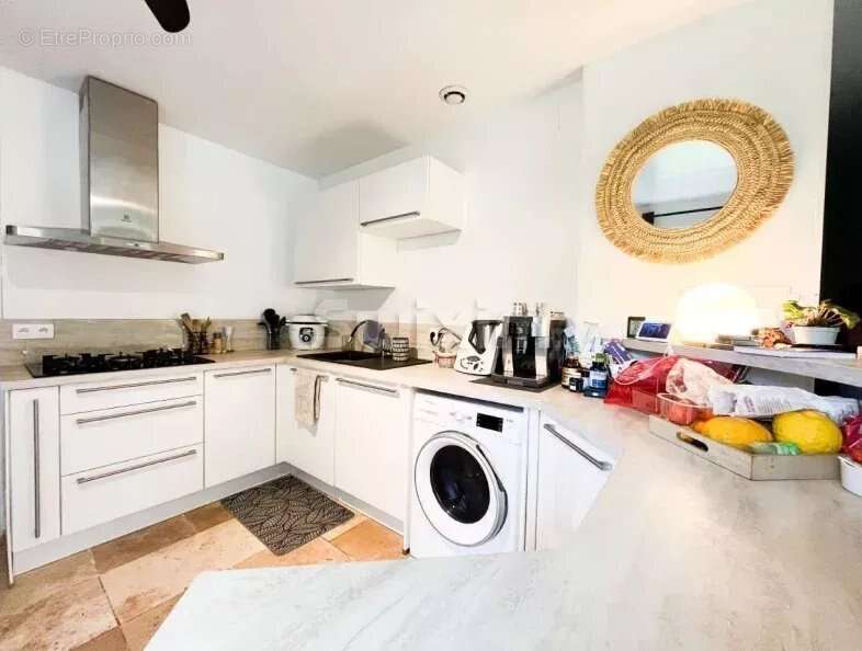 Maison à BAGNOLS-EN-FORET