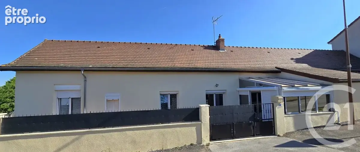 Maison à SAINT-EUSEBE