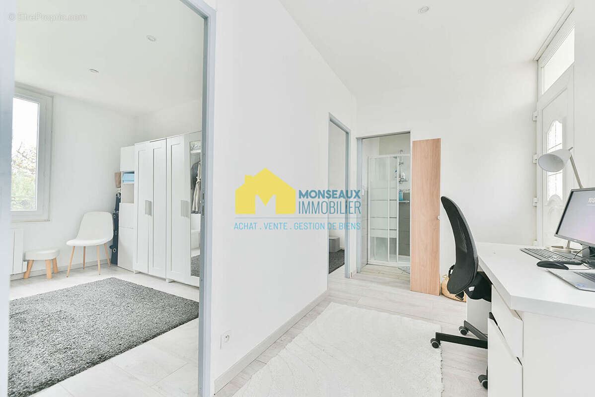 Maison à MAROLLES-EN-HUREPOIX