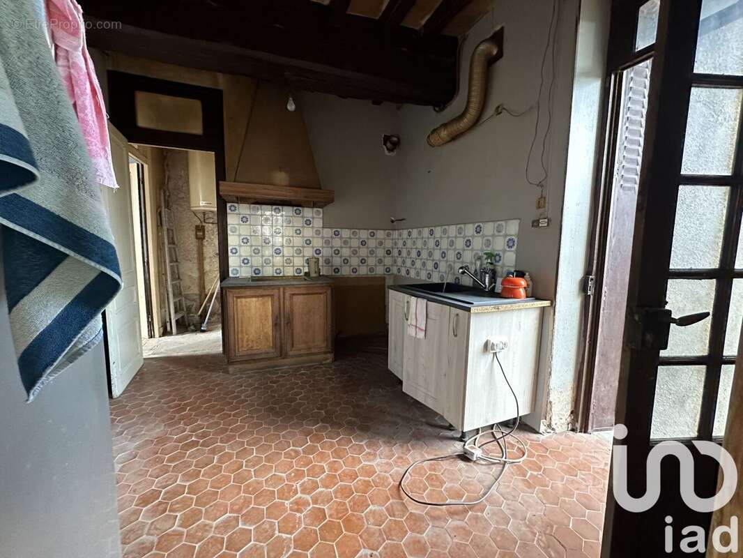 Maison 122 m² à Champlay  - photo 3