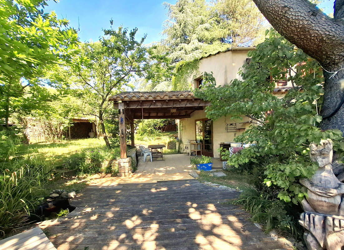 À Val-D'Aigoual, villa 6 pièces à acheter avec Agence LIEURE - photo 3