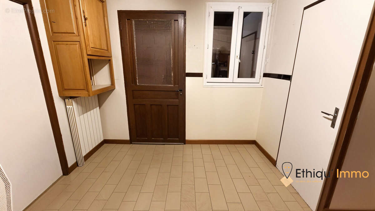 Maison à SOMMEVOIRE