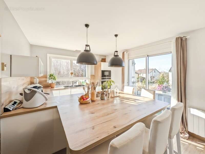 Maison à SAINT-MARCEL