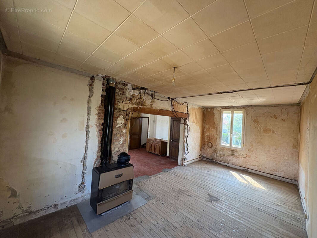 Maison à rénover 4 pièce(s) 70 m2 - photo 3