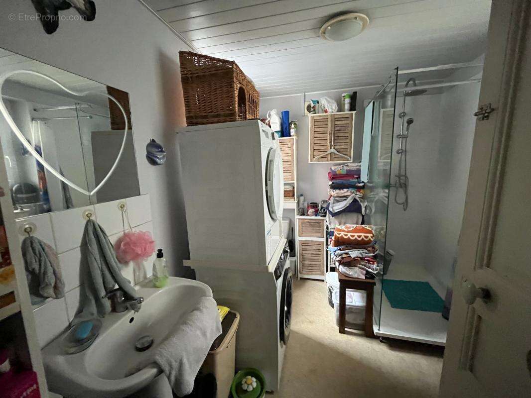 Appartement à LA FERE