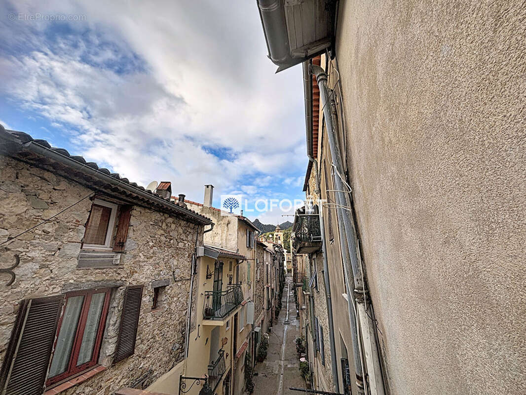 Appartement à CASTELLAR