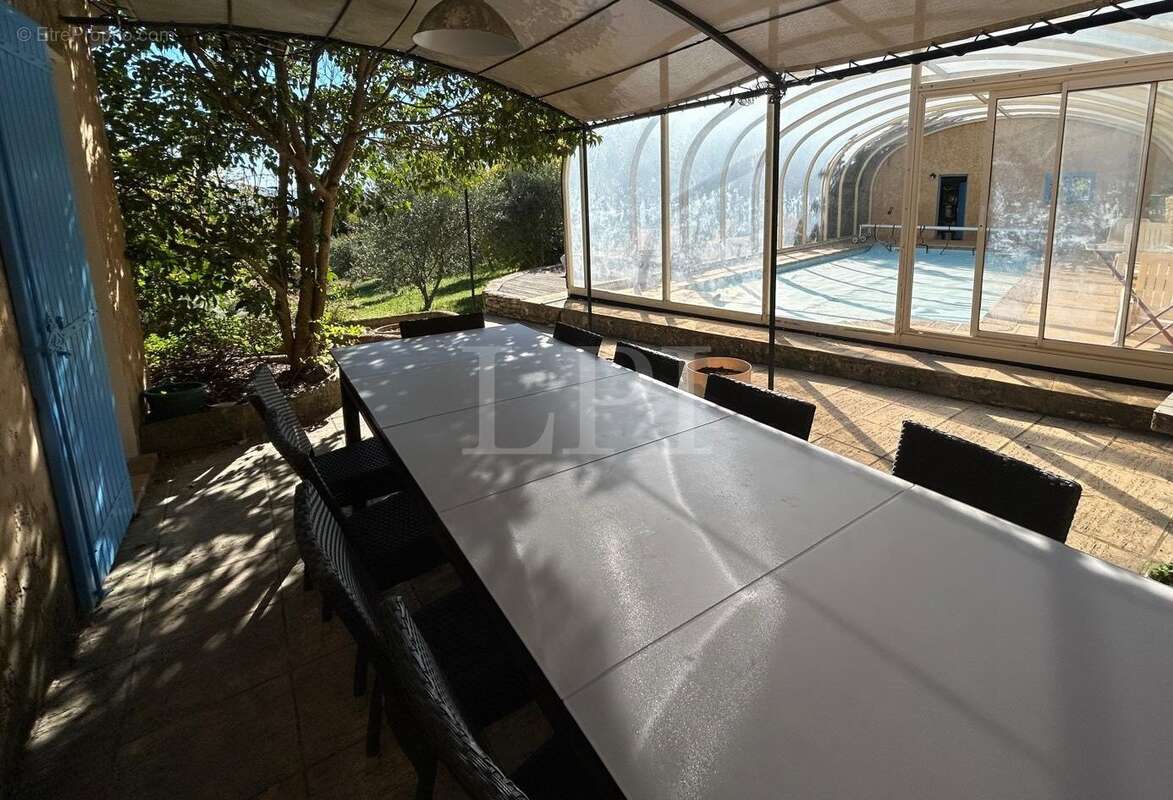 Maison à SAINT-SATURNIN-LES-APT