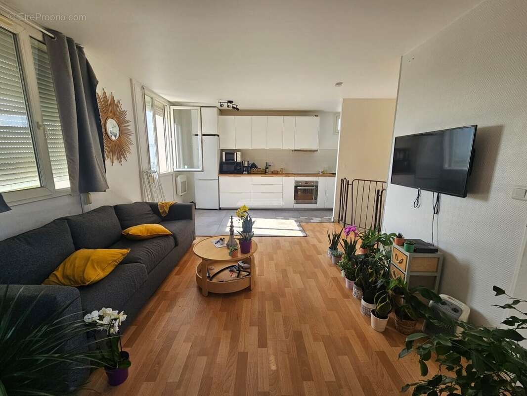 Appartement 96 m² à Ris-Orangis  - photo 3