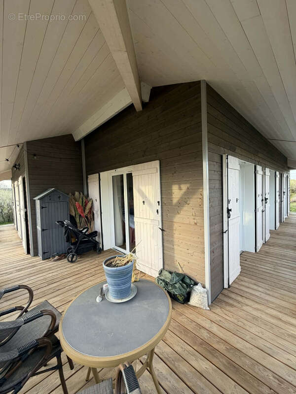 Maison à SAINT-AGOULIN