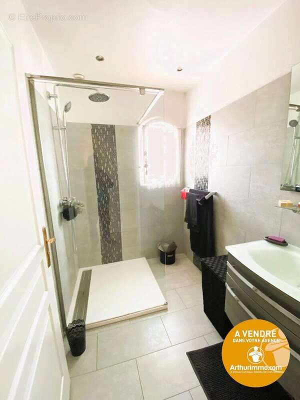 Maison à BORMES-LES-MIMOSAS