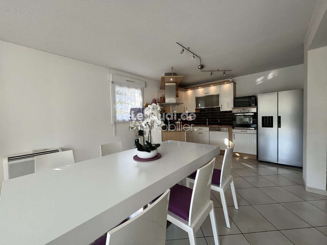 Maison à SAINT-SIMEON-DE-BRESSIEUX