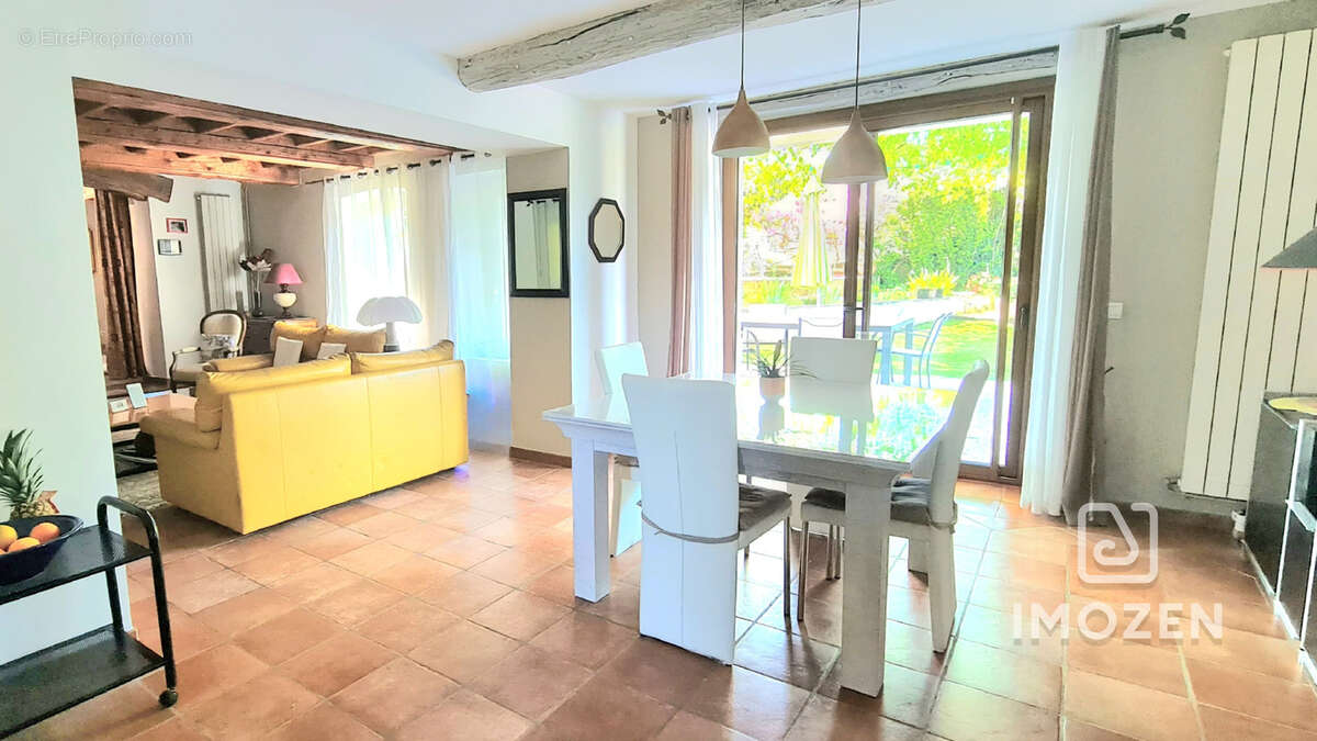 Maison à BRIGNOLES