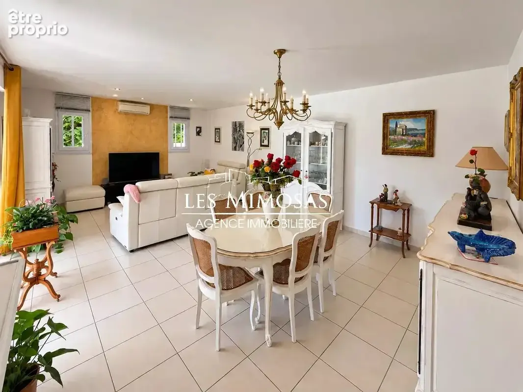 Fréjus – villa avec studio indépendant - garage - photo 18