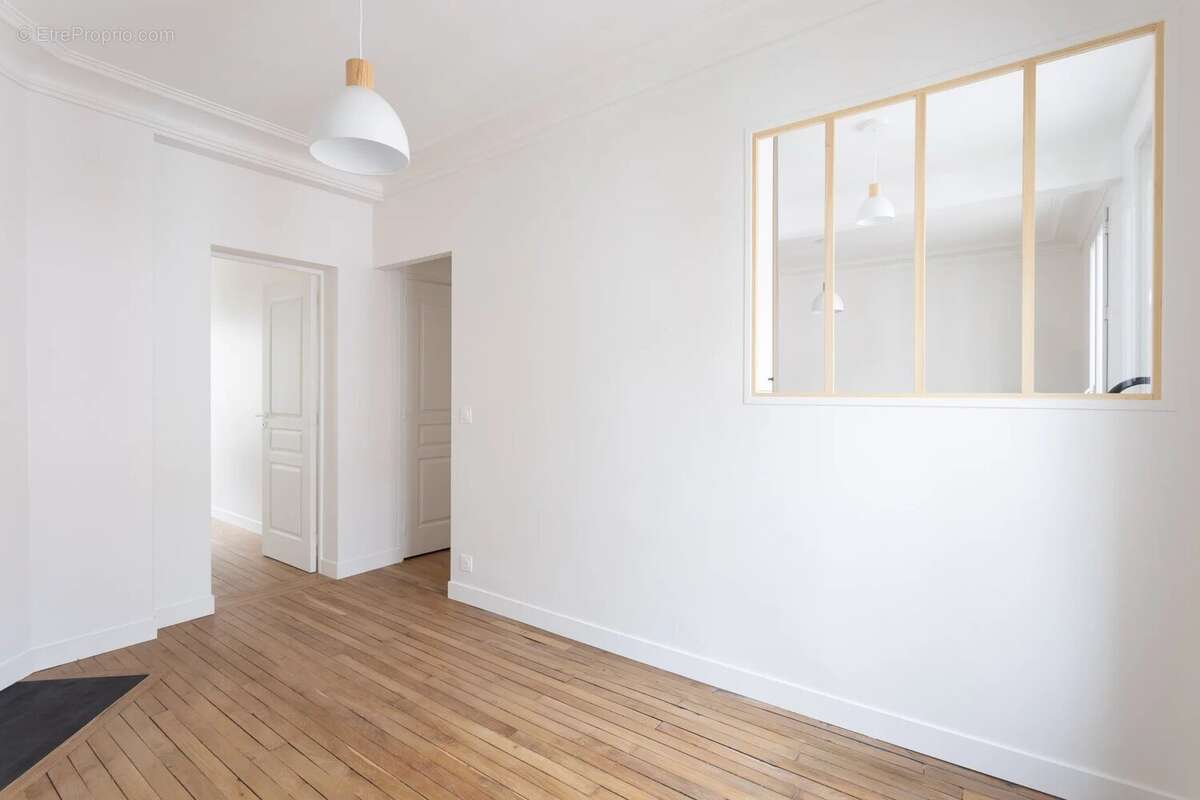 Appartement à LEVALLOIS-PERRET