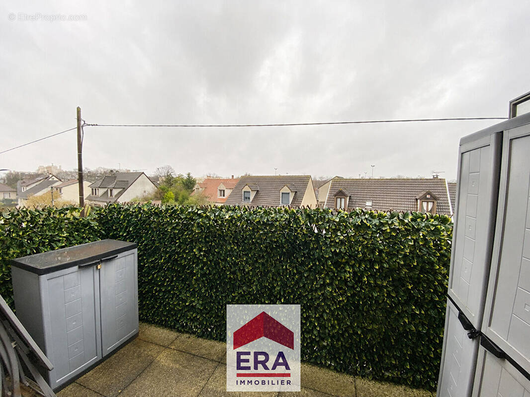 Appartement à SARTROUVILLE