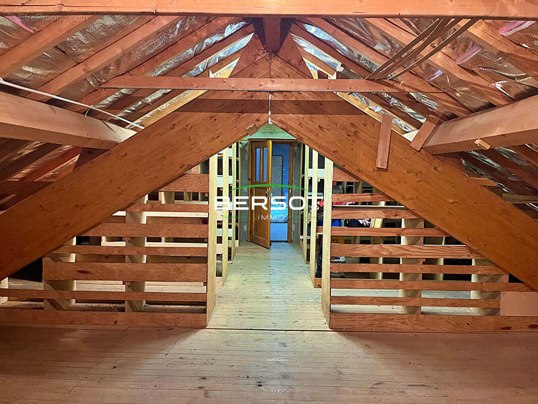 Local commercial 160 m²  Garage  Fort potentiel  Pierrefontaine-les-Varans - photo 13