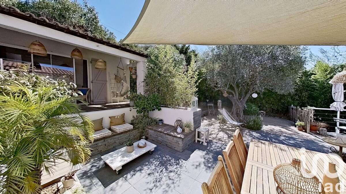 Photo 2 - Maison à LES ISSAMBRES