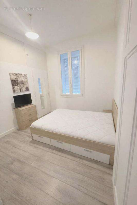 Appartement Istres 2 pièce(s) Avec Terrasse et Beau JARDIN - photo 5