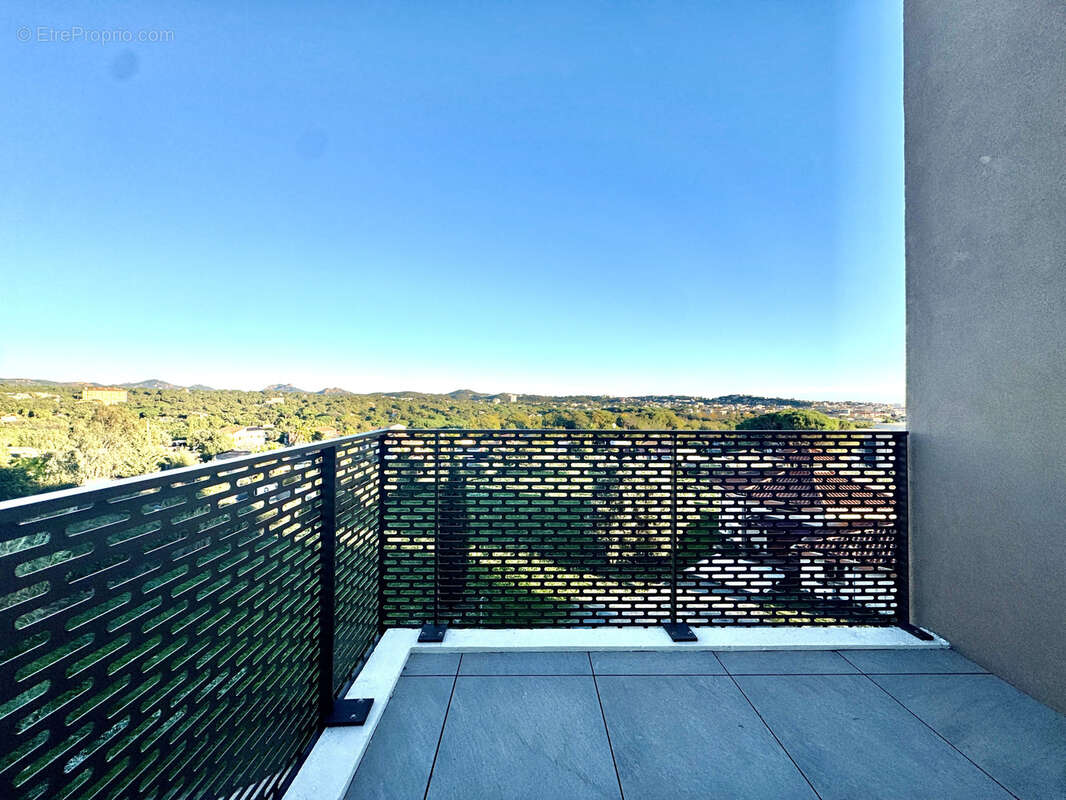 Appartement à FREJUS