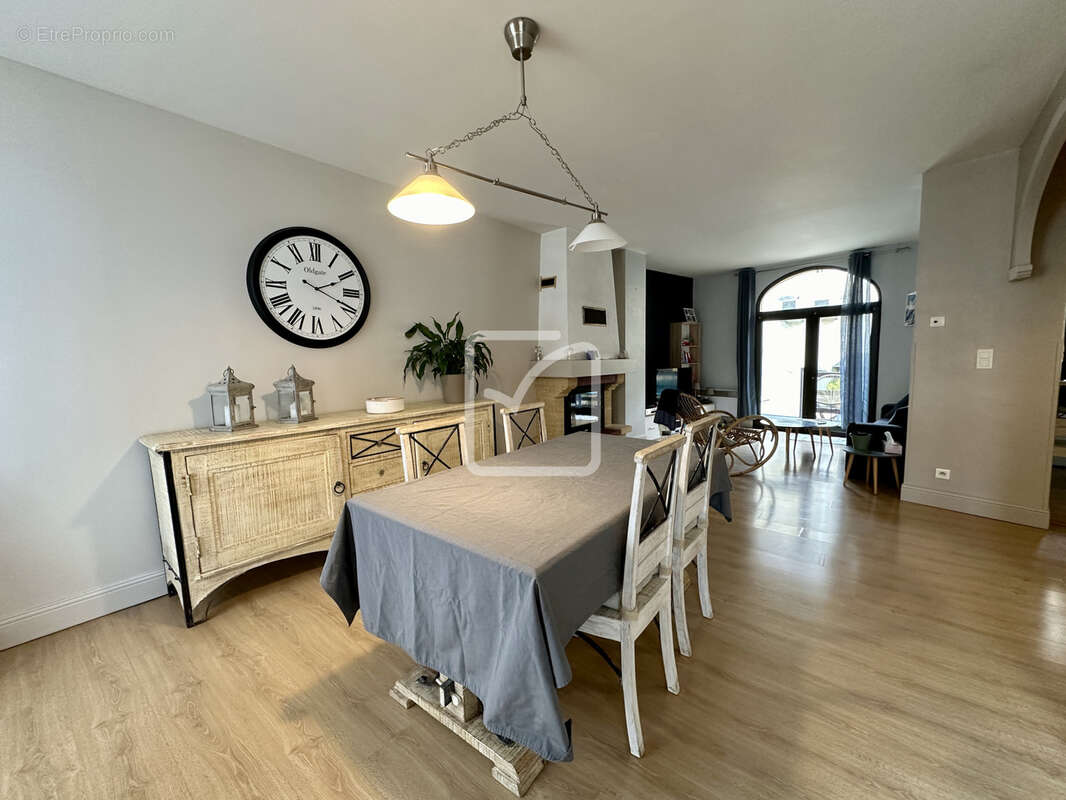 Appartement à SARLAT-LA-CANEDA