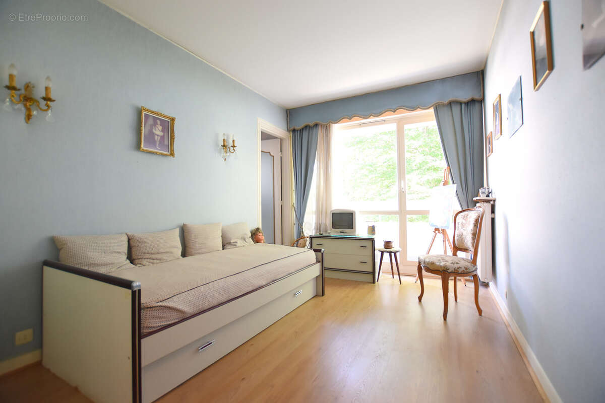 Appartement à LES ESSARTS-LE-ROI