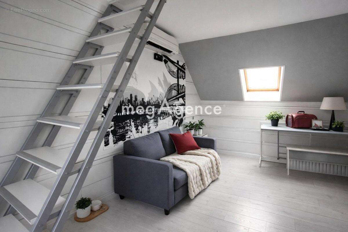 Maison à FONTENAY-MAUVOISIN