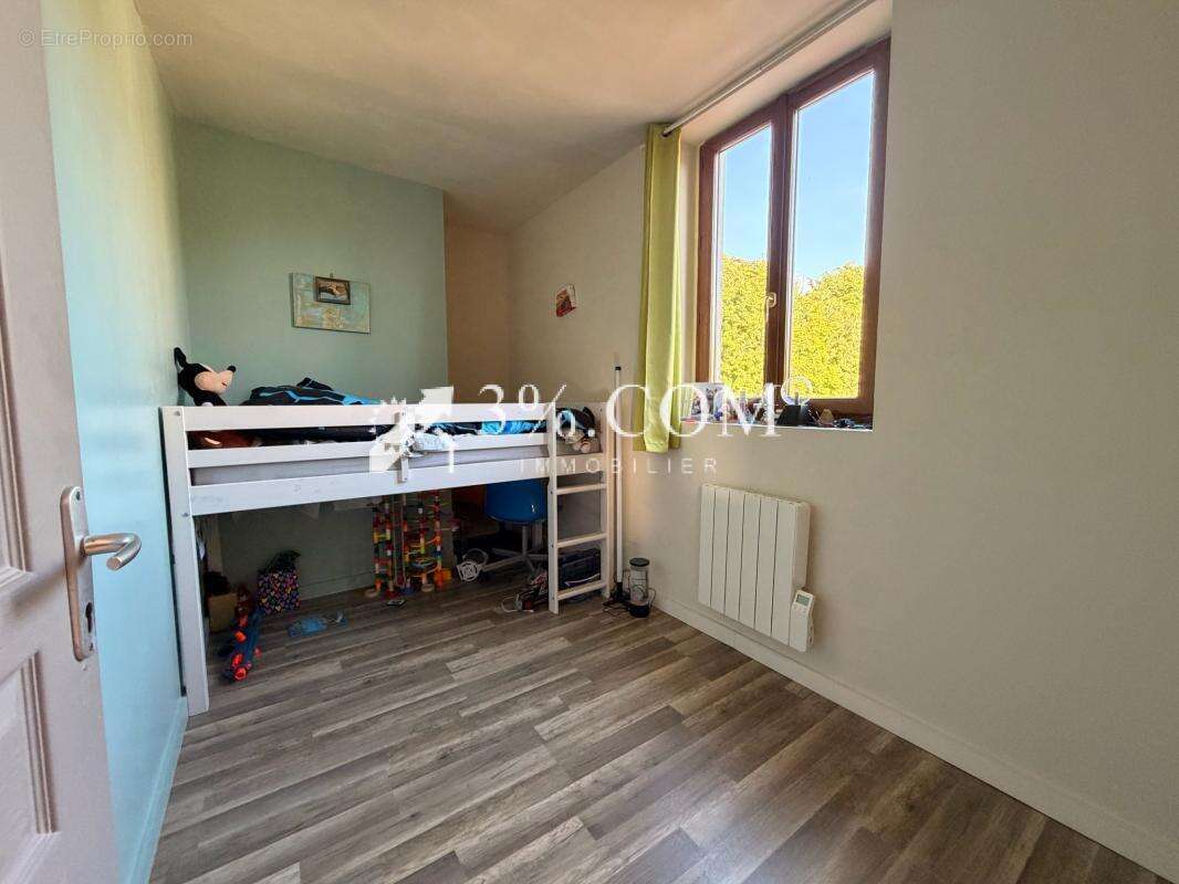 Maison à NESLES