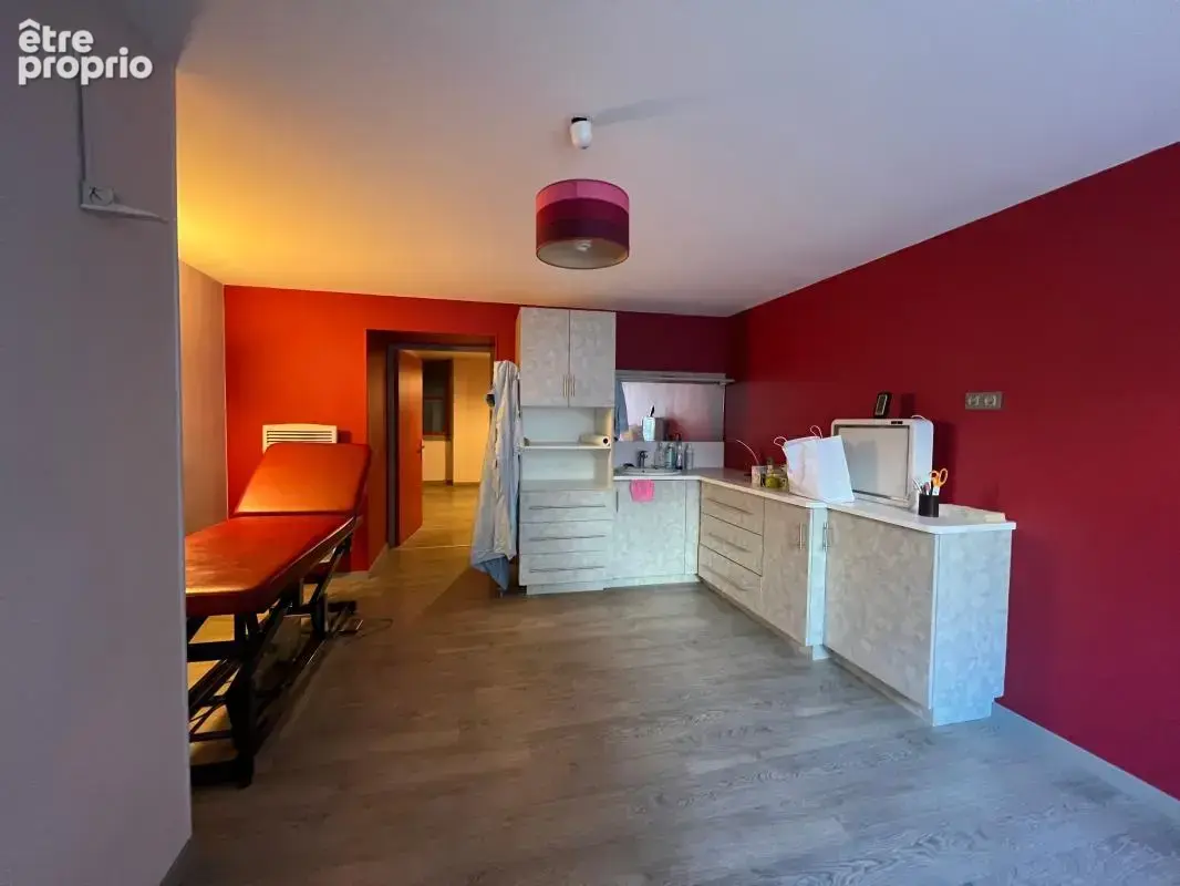 À vendre – rumilly centre (74150) - local avec potentiel de transformation en logement - photo 2