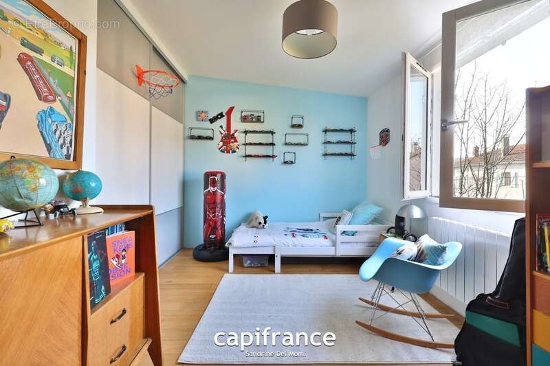 Maison à TASSIN-LA-DEMI-LUNE