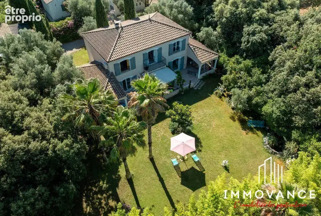 Maison 164 m² à Castelnau-Le-Lez  - photo 2