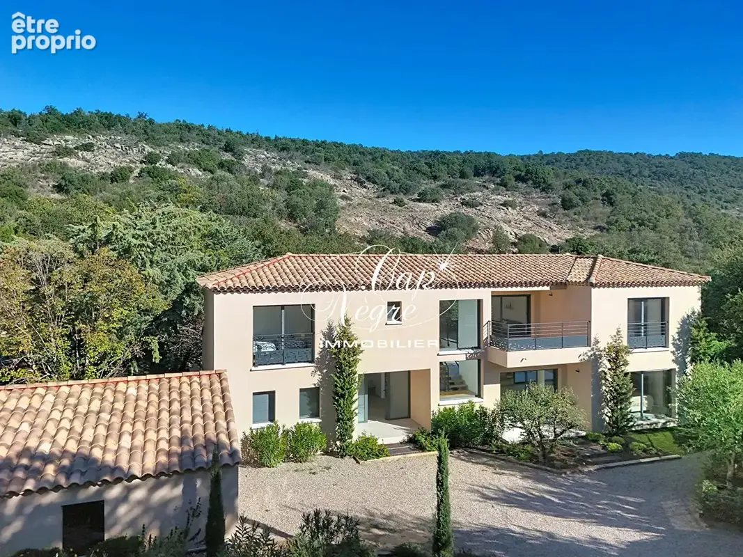 Villa neuve avec piscine et grand terrain avec collines à vendre au plan de la tour frais de notaire réduits - golfe de saint tr - photo 3
