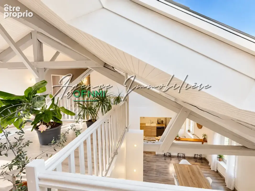 Loft Atypique en duplex avec Garage - photo 11