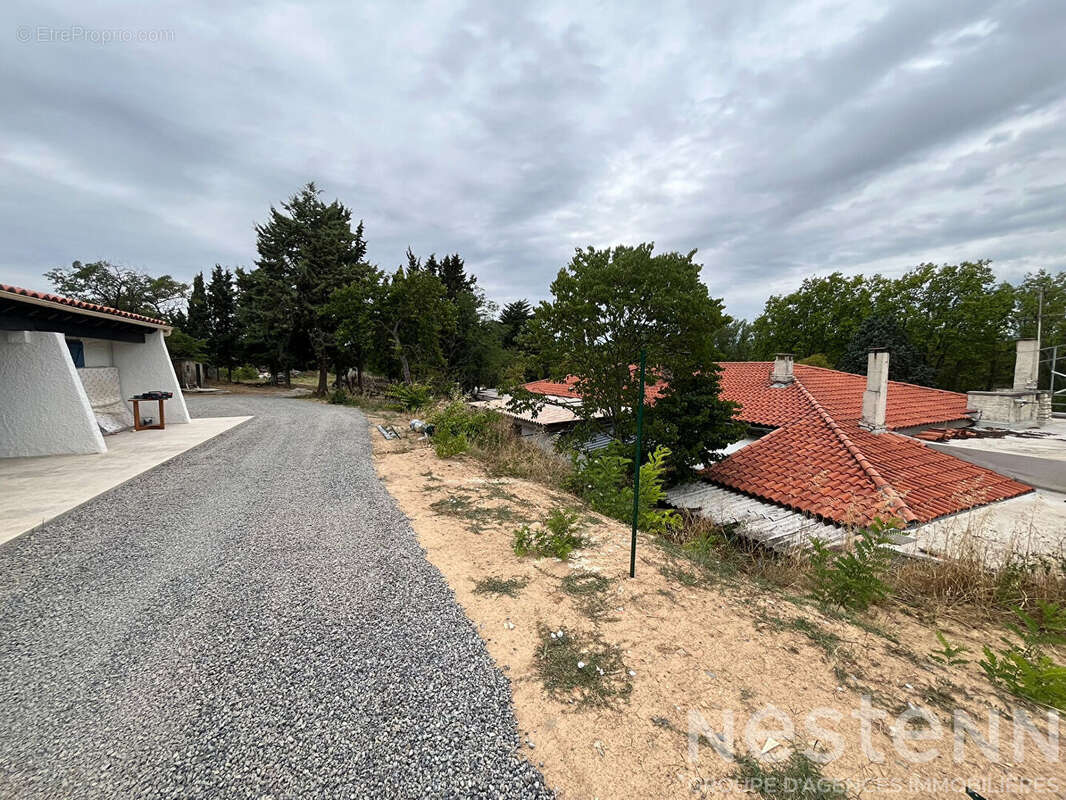 Ensemble immobilier à vendre Carcassonne 11 183 m² proche Rocadest sortie autoroute multi activités - photo 3