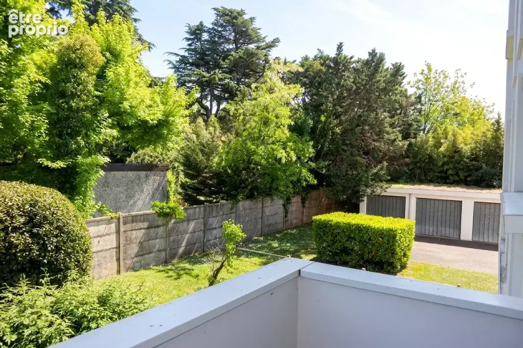 CAUDERAN - Secteur Pins Francs - Ruevb des Orangers - T3 avec 2 balcons, Cave et Garage Box. - photo 13